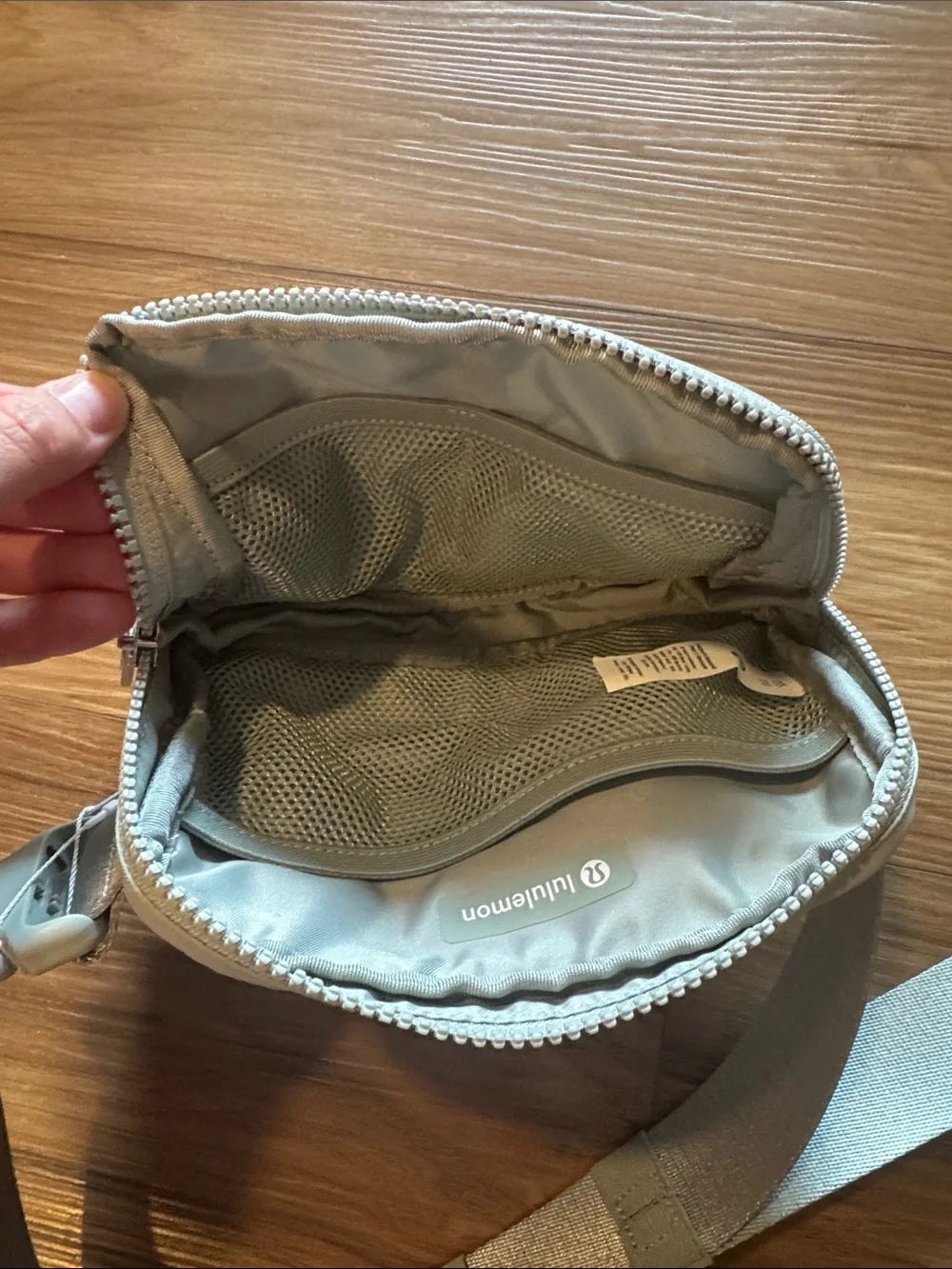 lululemon athletica Men's Belt Bag - Light Beige